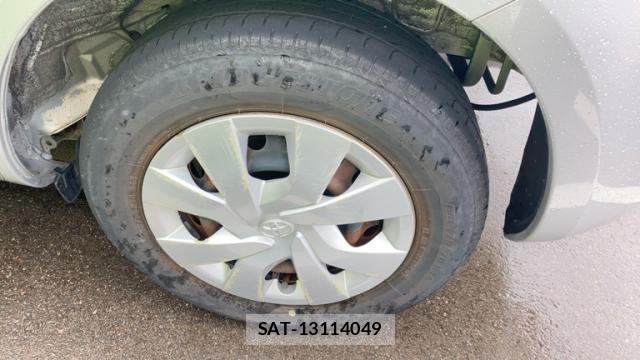 Toyota SIENTA 2011-10 8219859-16