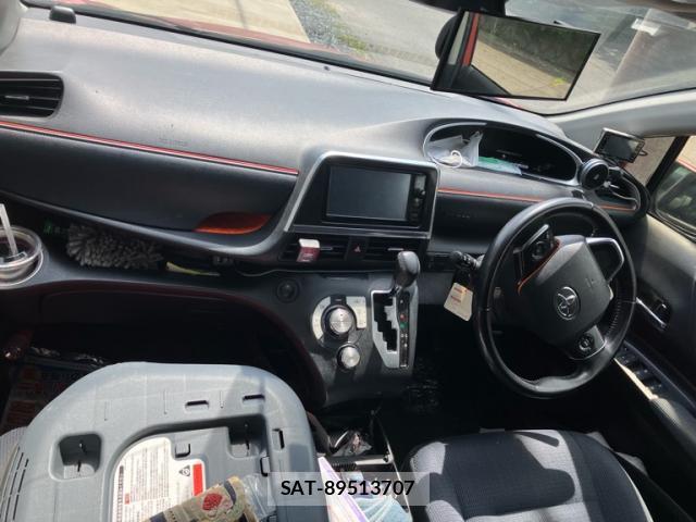 Toyota SIENTA 2016-07 8219945-10