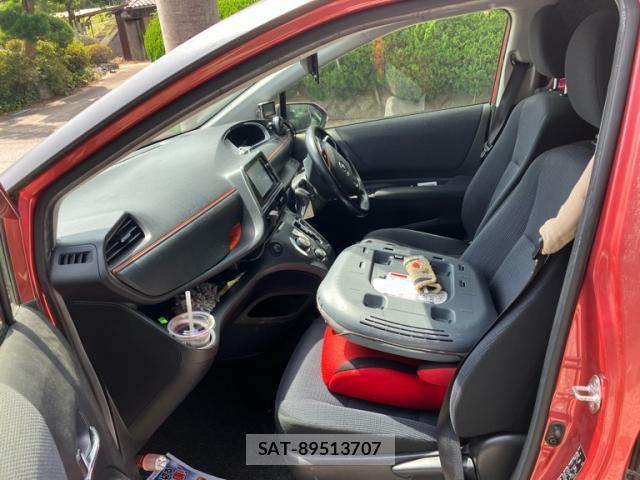 Toyota SIENTA 2016-07 8219945-11
