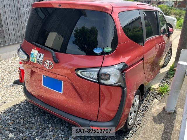 Toyota SIENTA 2016-07 8219945-13
