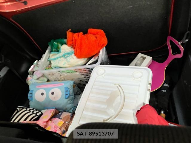 Toyota SIENTA 2016-07 8219945-8