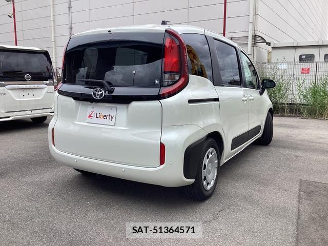 Toyota SIENTA 2024-05 8220155-10