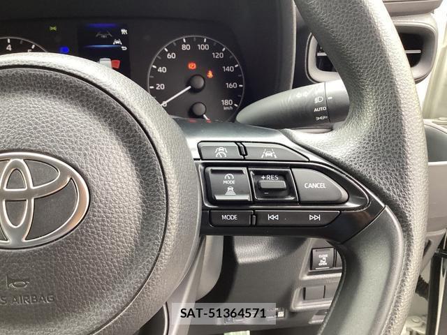 Toyota SIENTA 2024-05 8220155-13