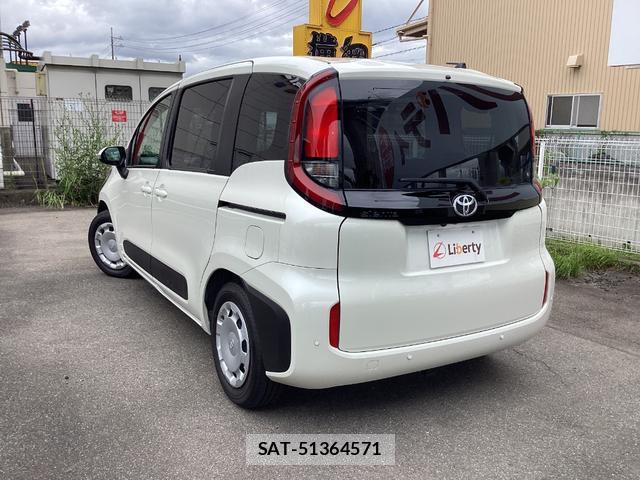 Toyota SIENTA 2024-05 8220155-8