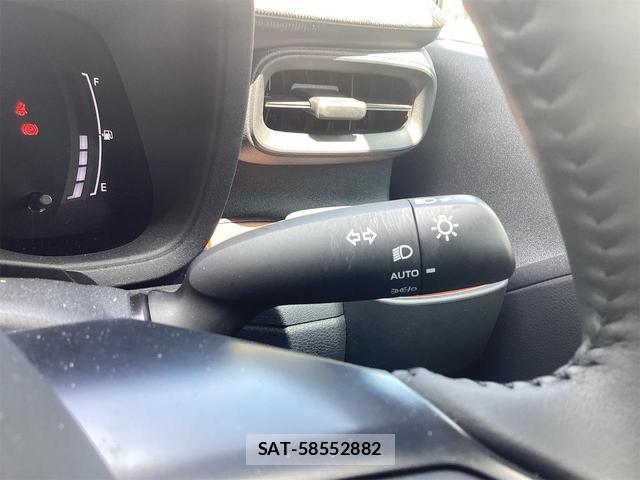 Toyota SIENTA 2025-04 8220158-19