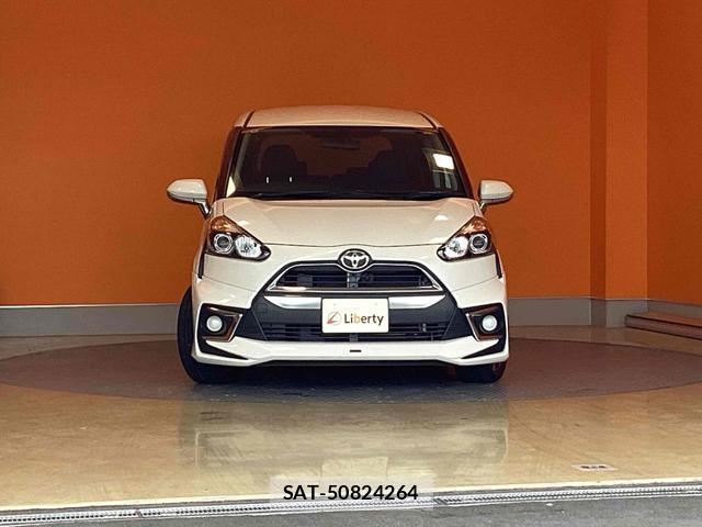 Toyota SIENTA 2016-08 8220257-11