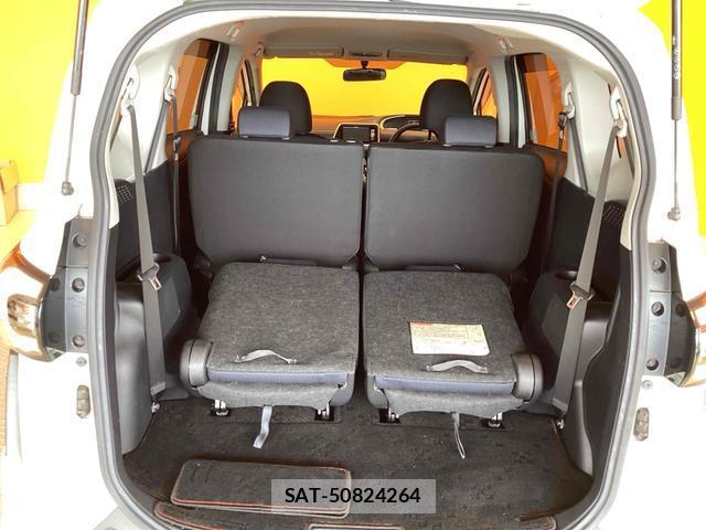 Toyota SIENTA 2016-08 8220257-19