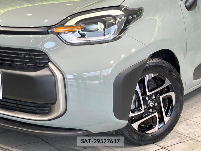 Toyota SIENTA 2023-12 8220330-12