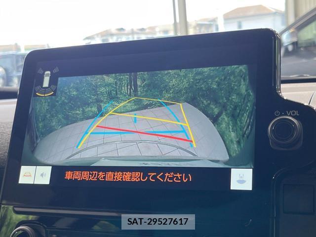 Toyota SIENTA 2023-12 8220330-3
