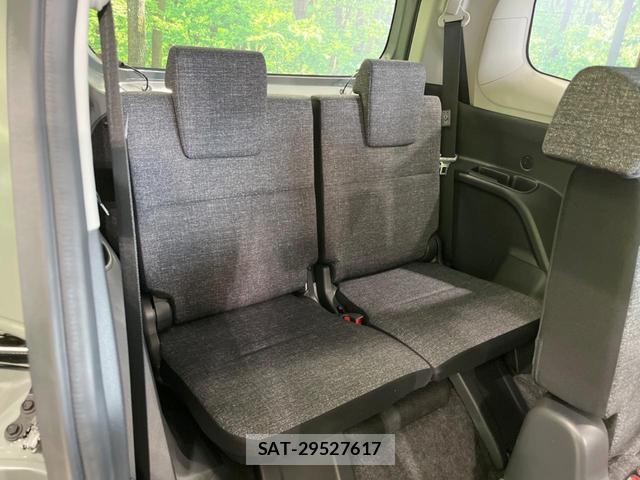 Toyota SIENTA 2023-12 8220330-9