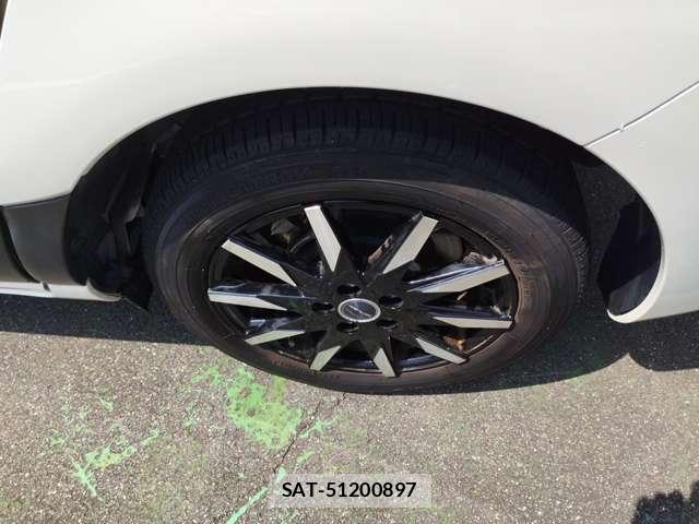 Toyota SIENTA 2022-03 8220522-1