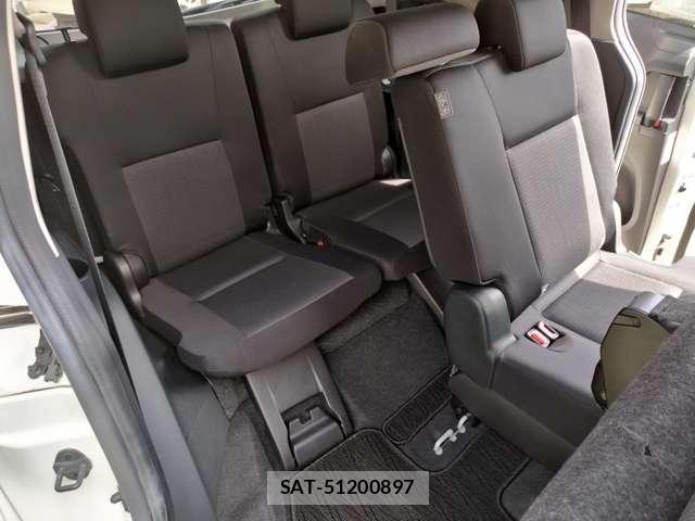 Toyota SIENTA 2022-03 8220522-14