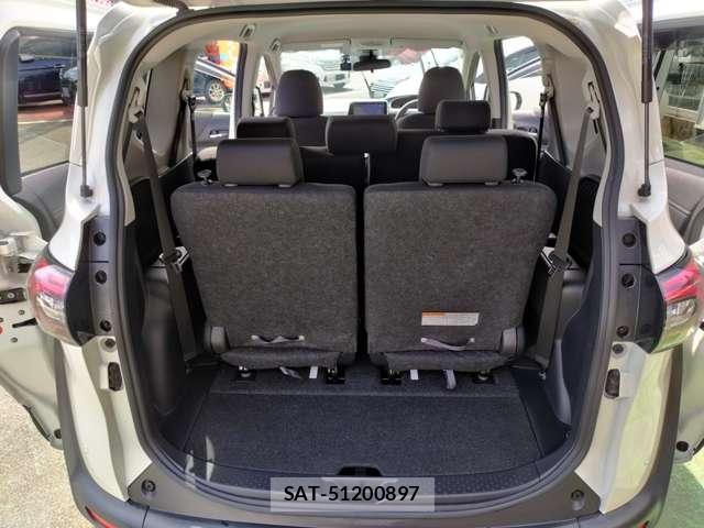 Toyota SIENTA 2022-03 8220522-15
