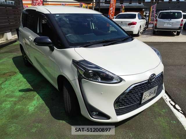 Toyota SIENTA 2022-03 8220522-3