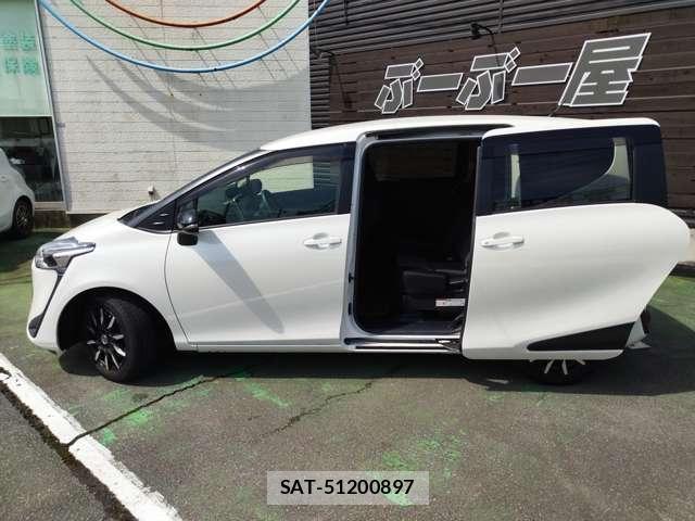 Toyota SIENTA 2022-03 8220522-7