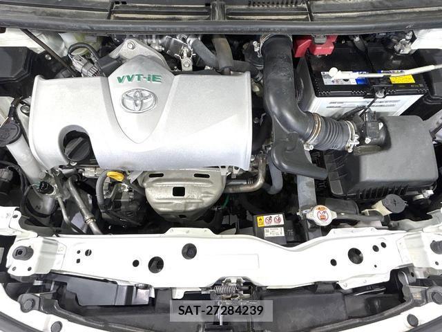 Toyota SIENTA 2020-03 8220564-18