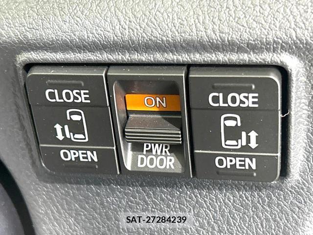 Toyota SIENTA 2020-03 8220564-3
