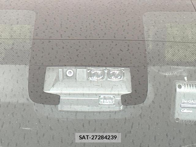 Toyota SIENTA 2020-03 8220564-5