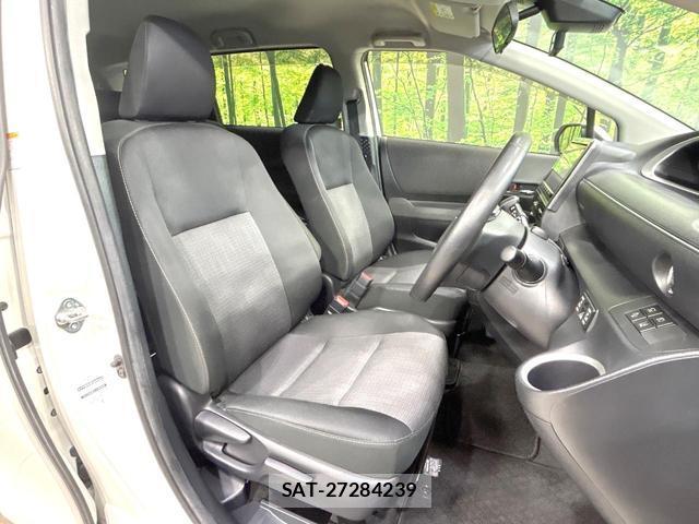 Toyota SIENTA 2020-03 8220564-8