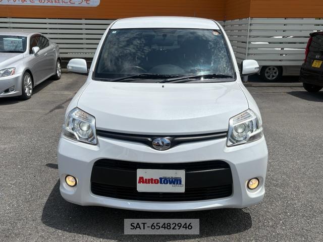 Toyota SIENTA 2012-10 8220699-13