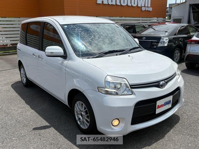 Toyota SIENTA 2012-10 8220699-3