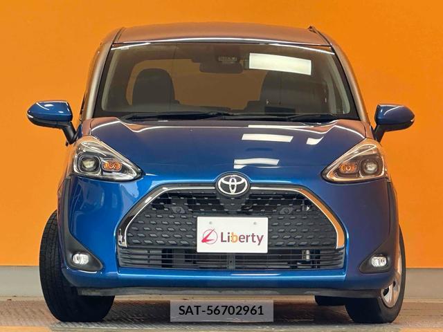Toyota SIENTA 2020-03 8221038-11