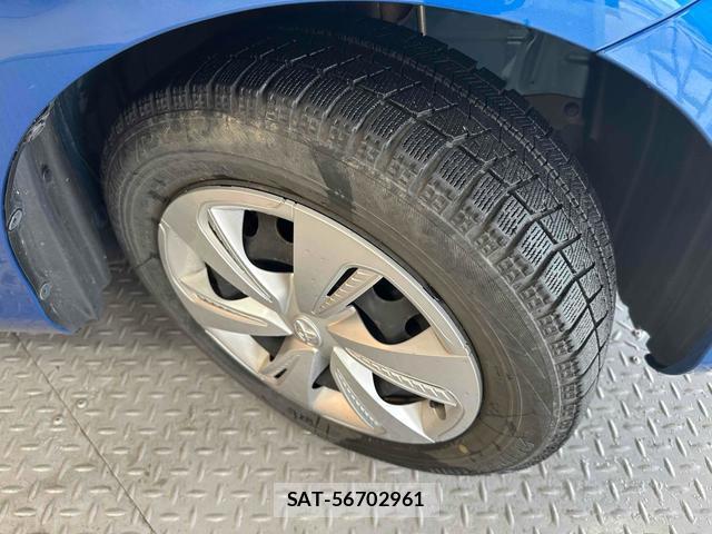Toyota SIENTA 2020-03 8221038-14