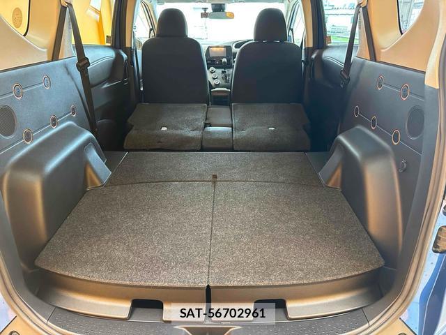 Toyota SIENTA 2020-03 8221038-19