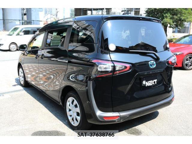 Toyota SIENTA 2017-07 8221207-9