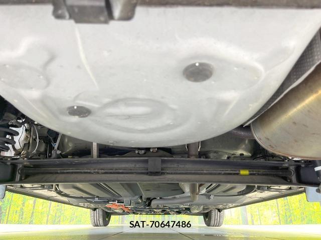 Toyota SIENTA 2021-12 8221229-18