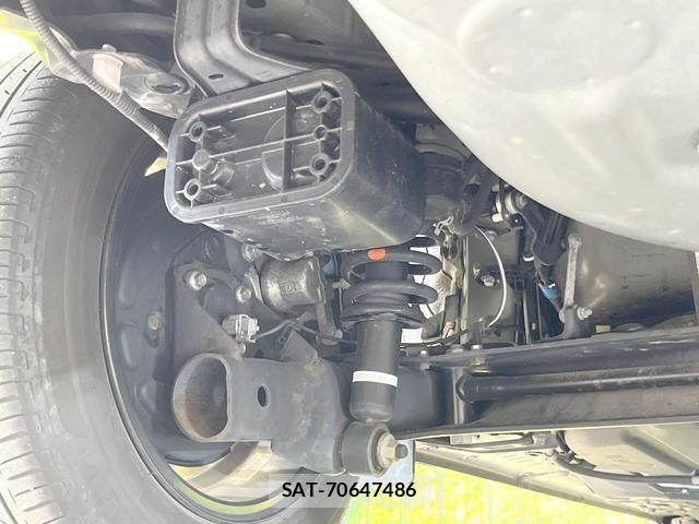 Toyota SIENTA 2021-12 8221229-19
