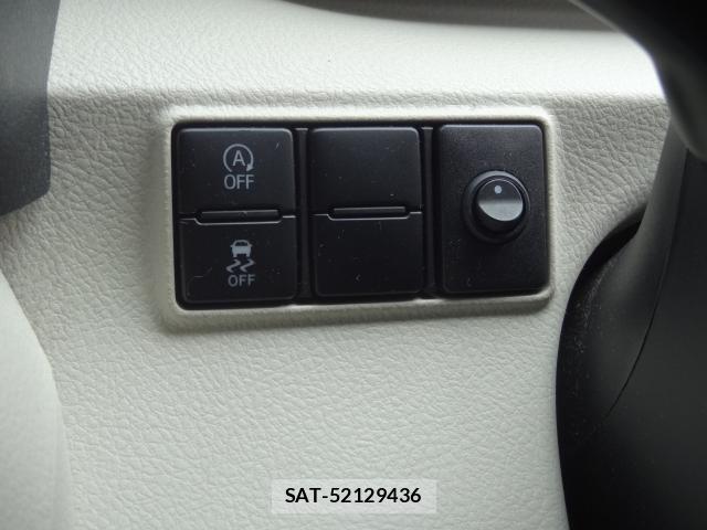 Toyota SIENTA 2015-07 8221254-19