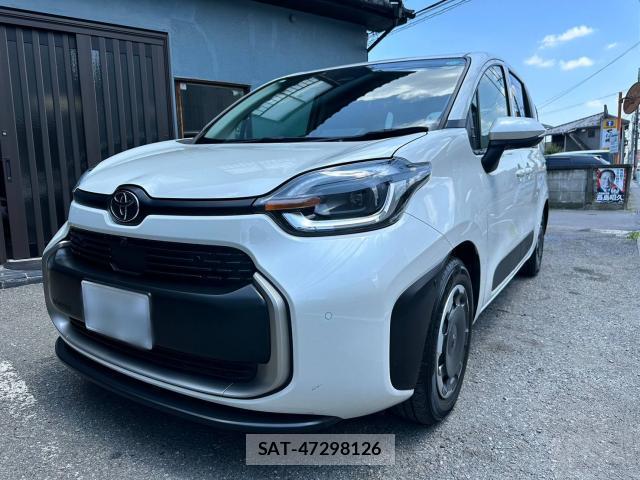 Toyota SIENTA 2022-11 8221701-0