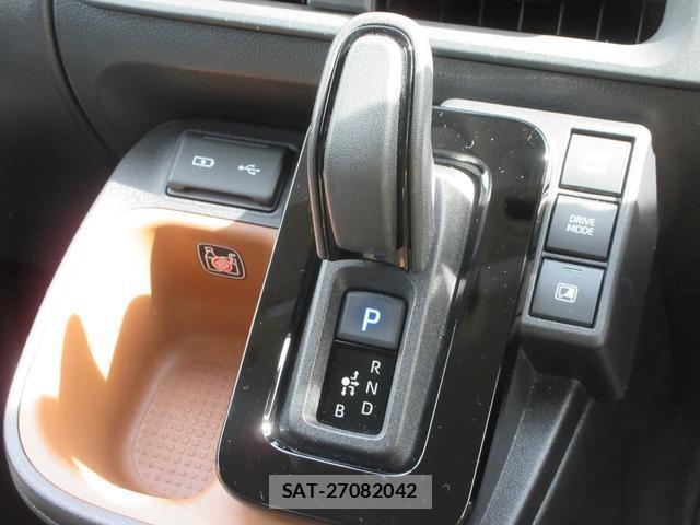 Toyota SIENTA 2024-08 8221740-10
