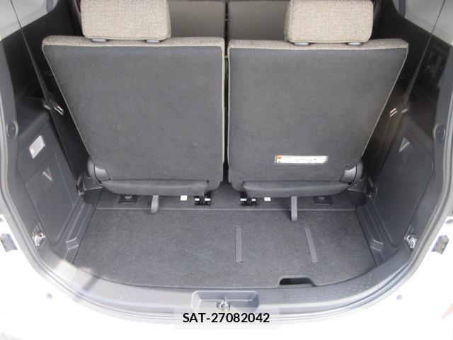 Toyota SIENTA 2024-08 8221740-18
