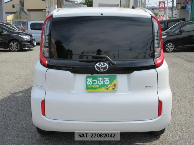 Toyota SIENTA 2024-08 8221740-2