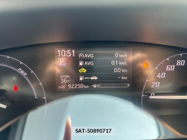 Toyota SIENTA 2016-12 8221949-5