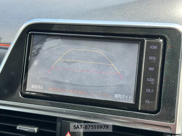 Toyota SIENTA 2018-09 8221955-10