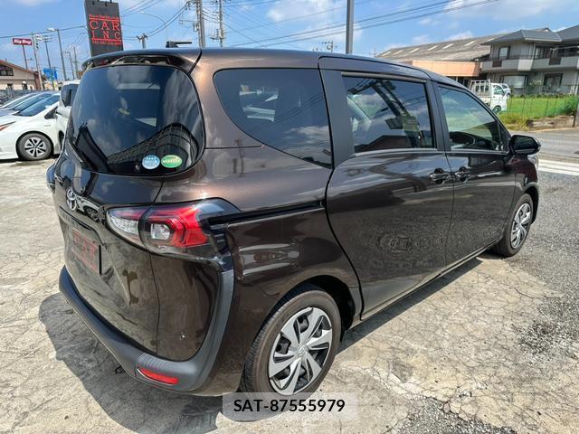 Toyota SIENTA 2018-09 8221955-16
