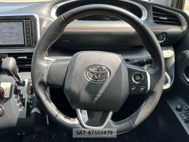 Toyota SIENTA 2018-09 8221955-3