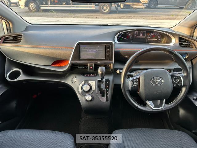 Toyota SIENTA 2016-04 8221956-1