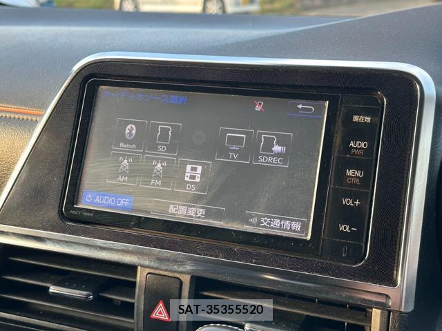 Toyota SIENTA 2016-04 8221956-9