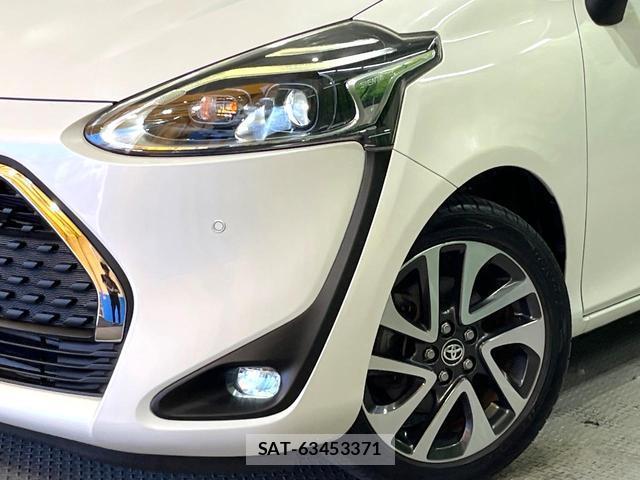 Toyota SIENTA 2019-02 8222040-12