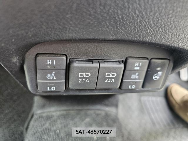 Toyota SIENTA 2021-08 8222283-11