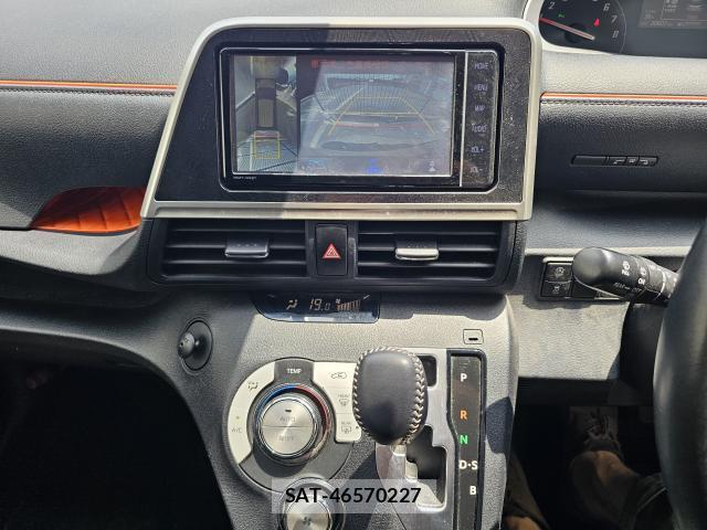 Toyota SIENTA 2021-08 8222283-8