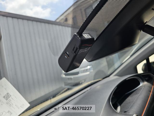 Toyota SIENTA 2021-08 8222283-9