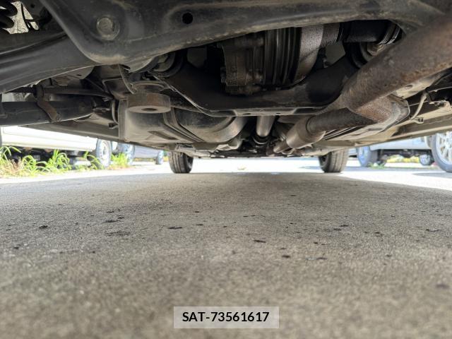 Toyota SIENTA 2013-06 8222460-10