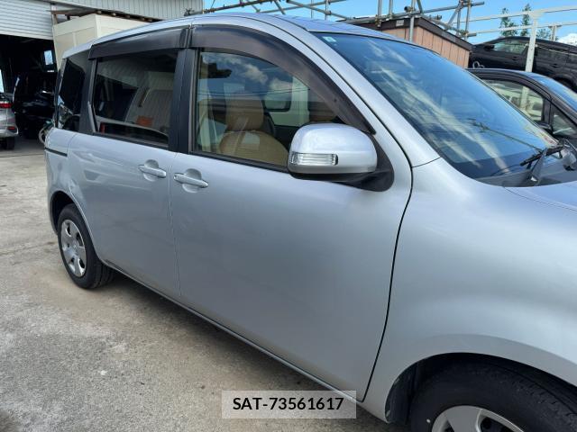 Toyota SIENTA 2013-06 8222460-4