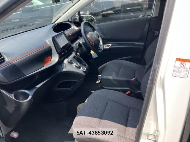 Toyota SIENTA 2019-07 8222792-10