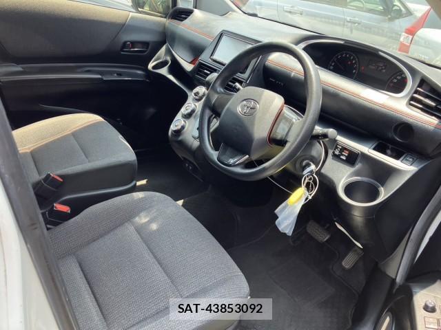 Toyota SIENTA 2019-07 8222792-5